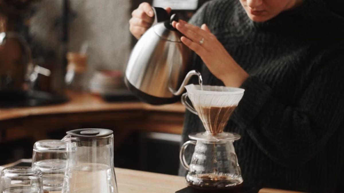 Aroma de café pode melhorar humor e gerar relaxamento em cinco minutos