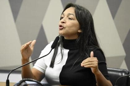 Senado aprova redução da jornada de enfermagem para 36 horas
