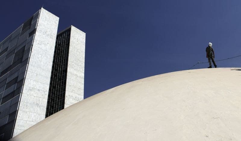 Partidos negam controle sobre emendas após convocação do STF