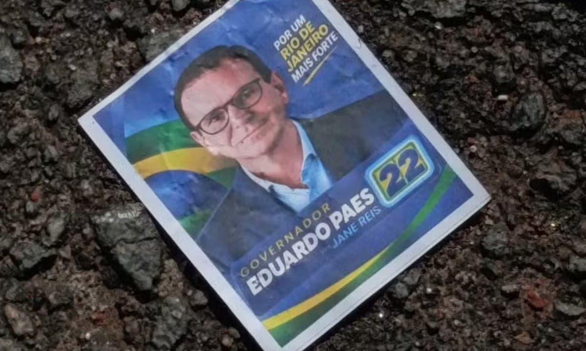 Eduardo Paes aciona Justiça Eleitoral por distribuição de santinhos com número errado