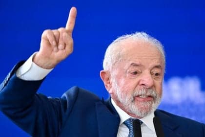 Lula critica Lava Jato e seu impacto na economia brasileira