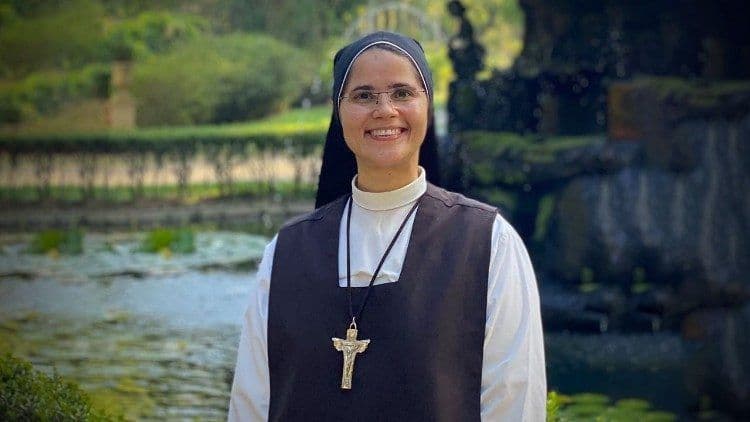Freira brasileira Nadir Santos da Silva morre em resgate na Sicília