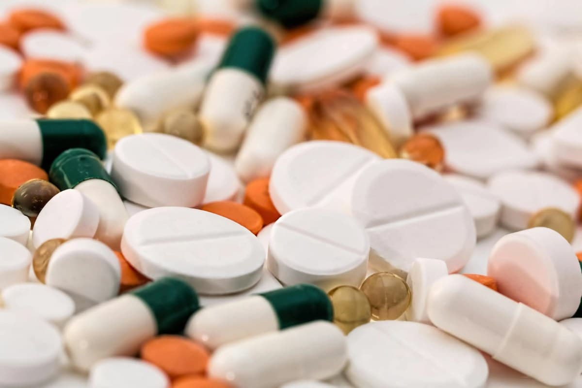 Preços de medicamentos em SP variam até 2.434% entre farmácias