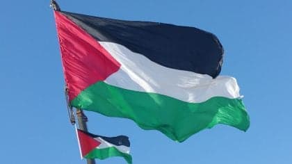 Ativistas detidos após bandeira palestina na Torre Eiffel