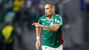 Retorno de Paulinho à Sociedade Esportiva Palmeiras: Expectativas e Desafios