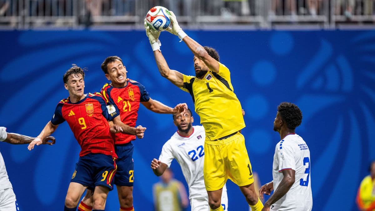Vozinha brilha e Cabo Verde empata com a Espanha na Copa do Mundo