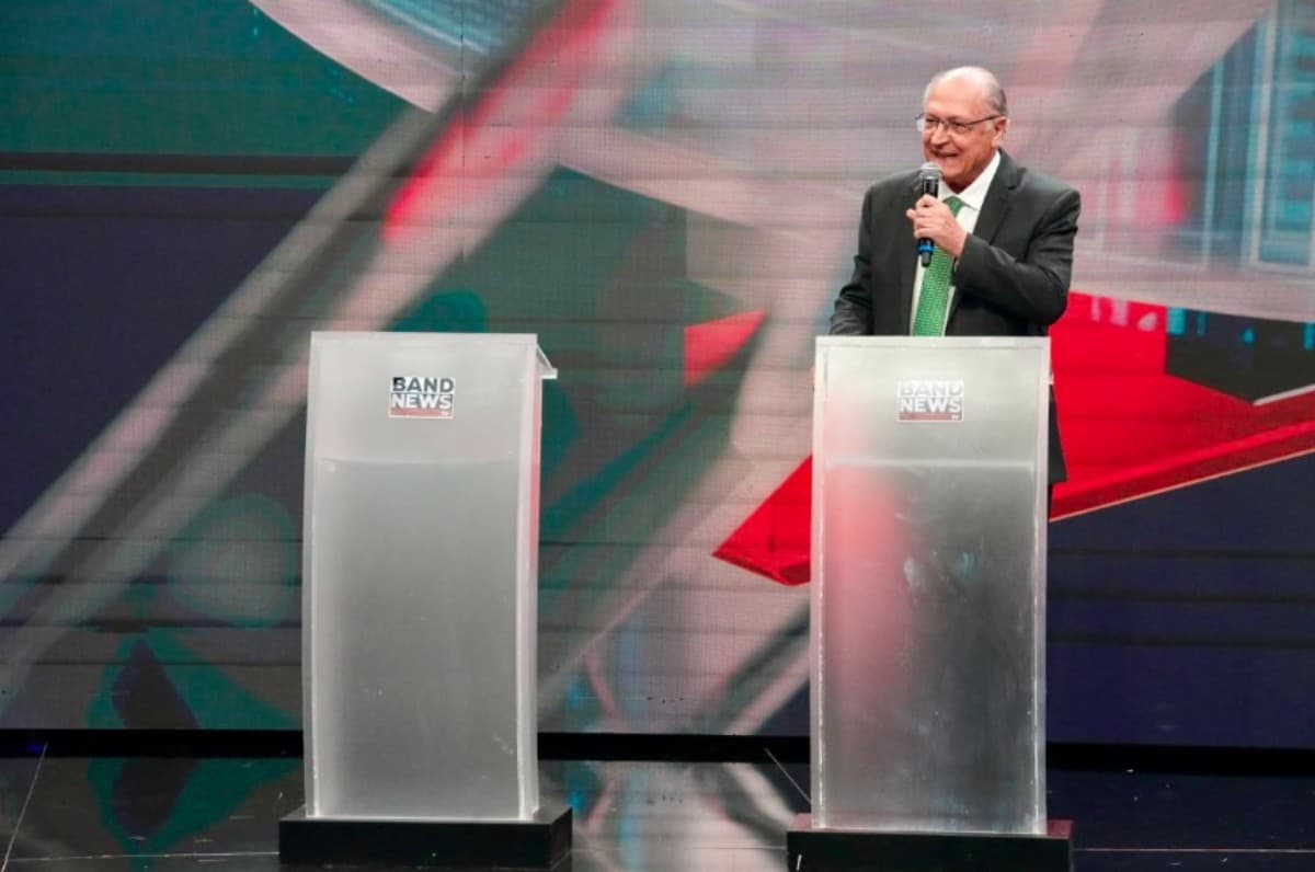 Alckmin enfatiza negociação com EUA em meio a novas tarifas
