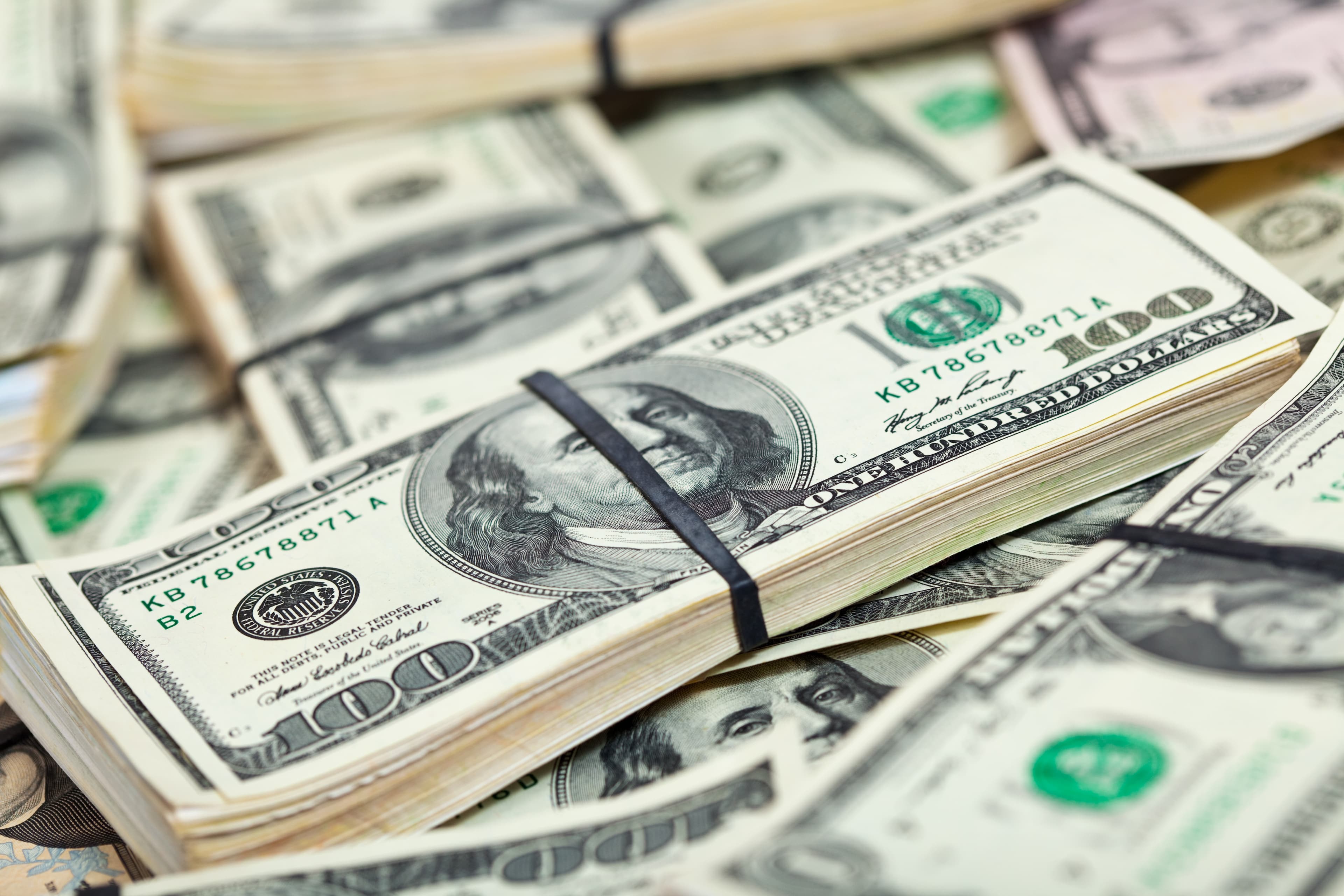 Expectativa sobre o preço do dólar: um dia de oscilações