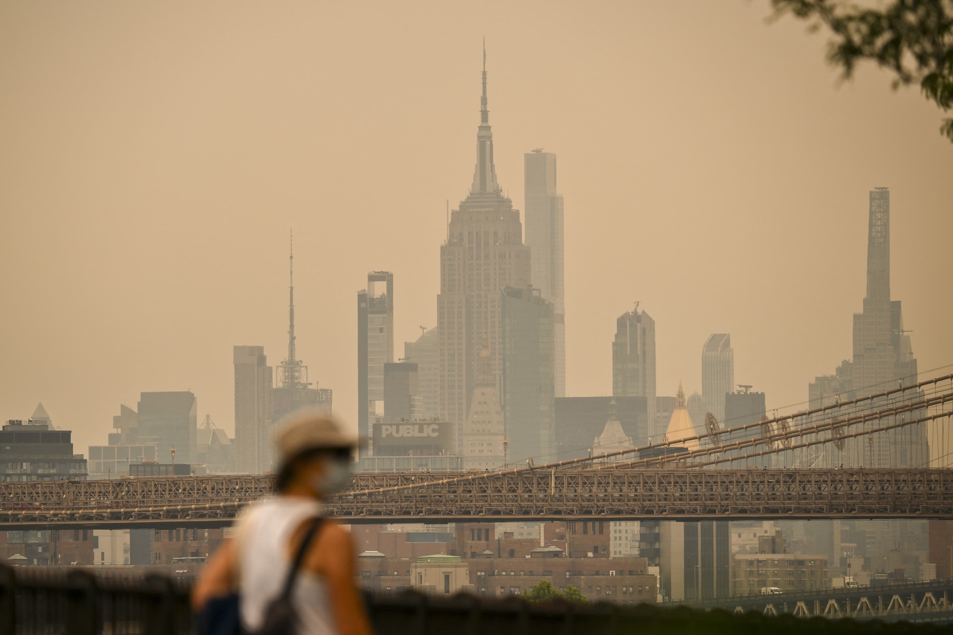 Poluição em Nova York é atribuída a incêndios florestais no Canadá