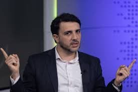 Renan Santos pode ser incluído em debate da TV Globo