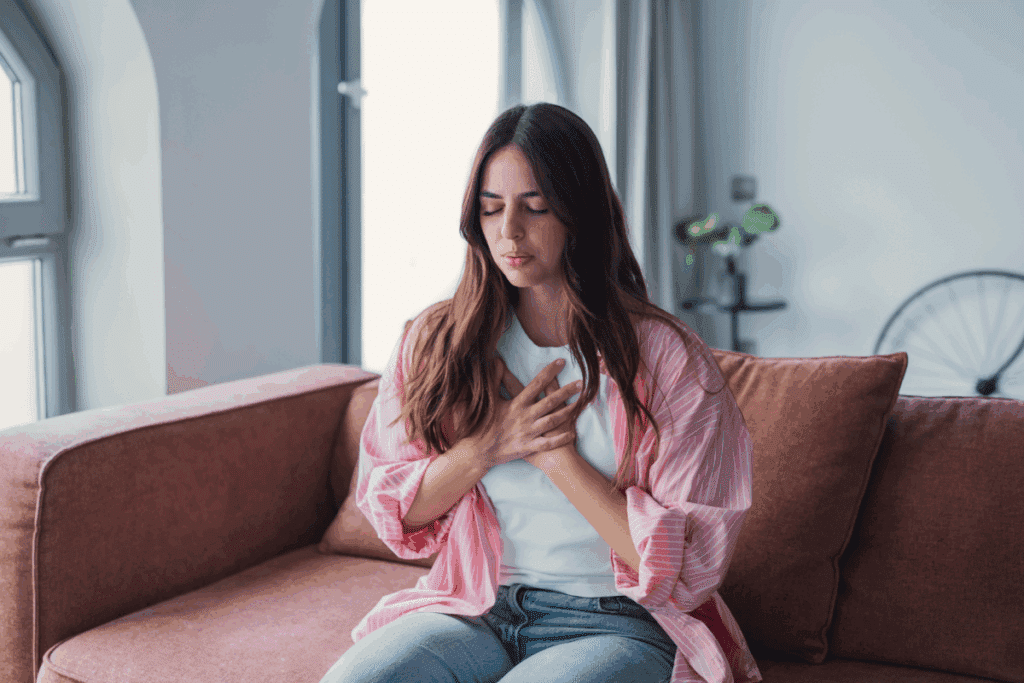 Cinco sintomas que antecipam infarto, diz cardiologista