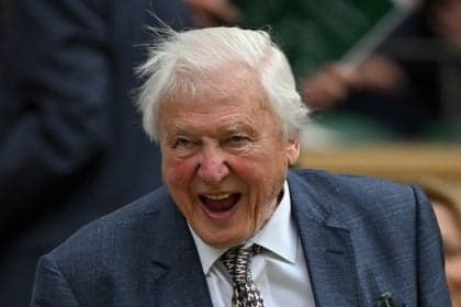 David Attenborough celebra 100 anos como ícone da preservação ambiental