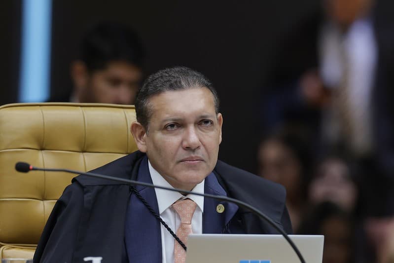 Ministro Kassio Nunes Marques viajou com custos do Banco Master