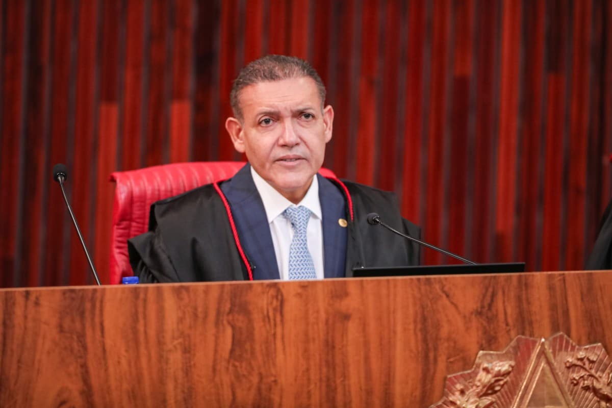 Ministro do TSE atribui mudanças de locais de votação aos TREs