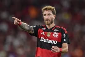 Leo Pereira desfalca o Flamengo no jogo contra o Corinthians