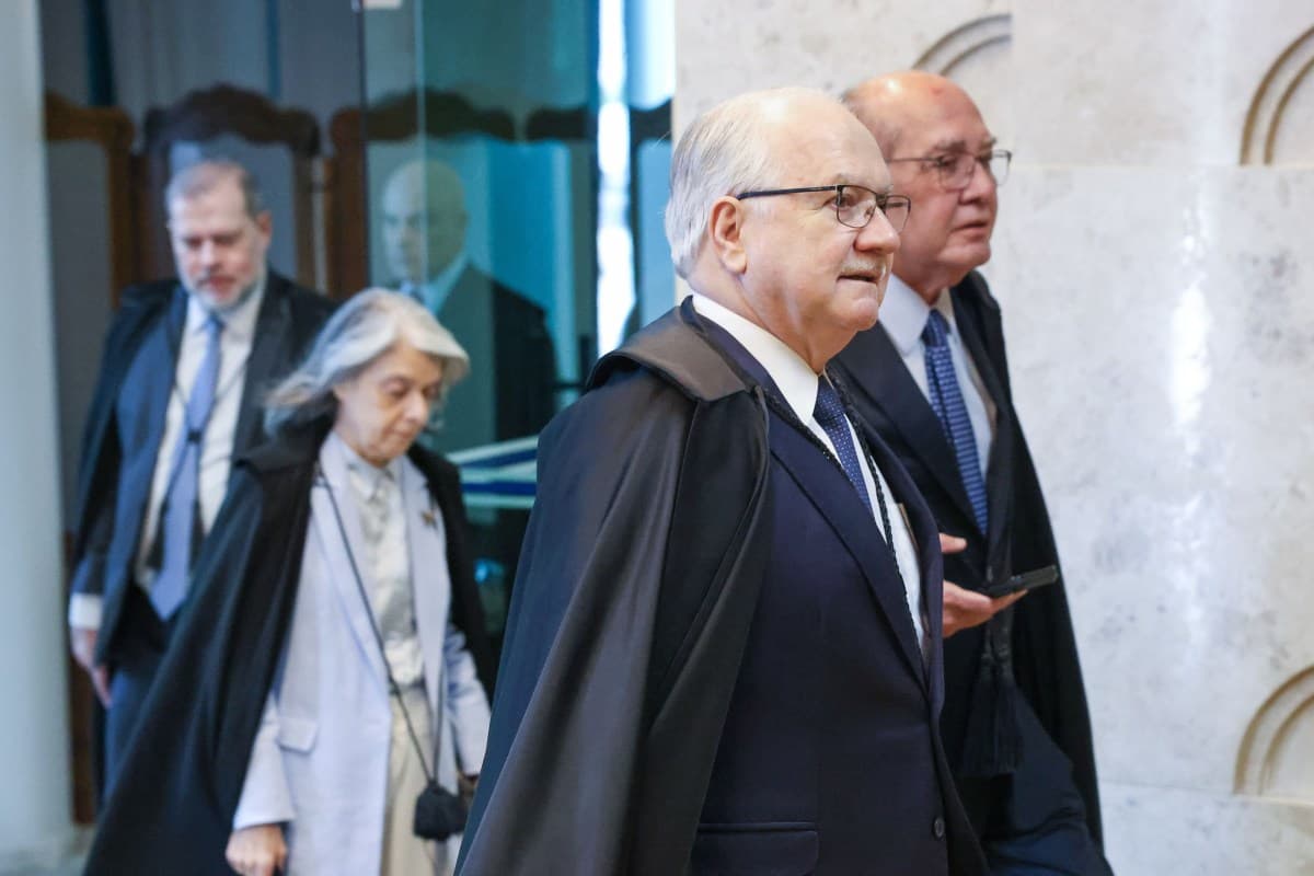 Fachin enfatiza a soberania da Constituição em discurso no STF