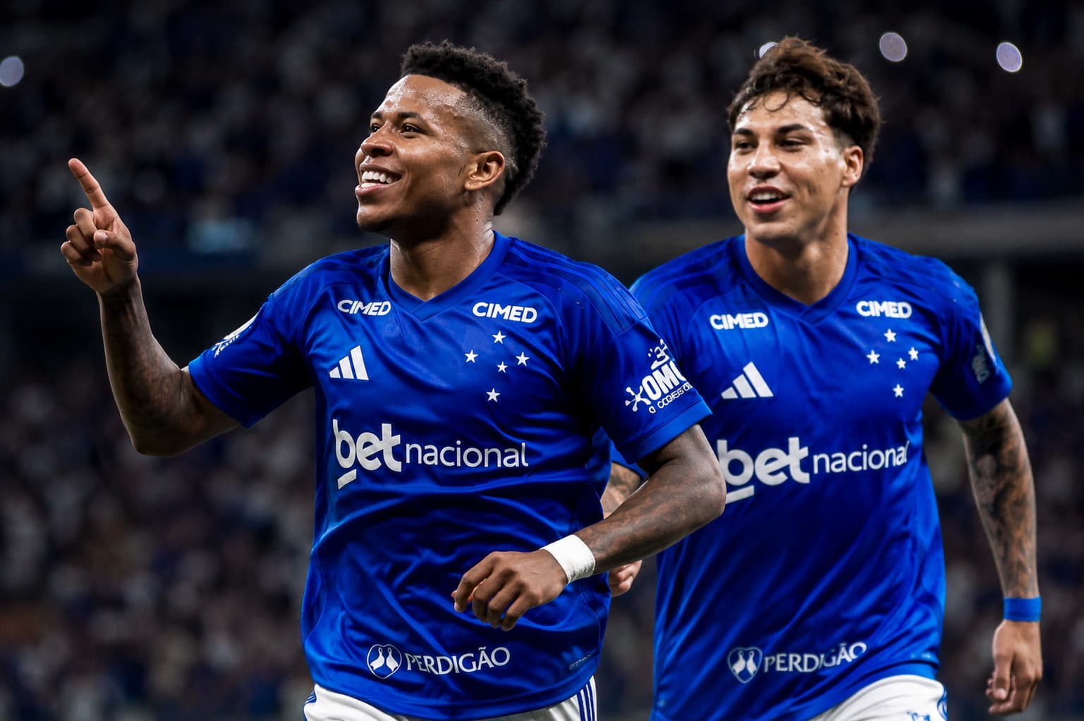 Cruzeiro encara Atlético-MG em clássico decisivo pela briga por vaga direta na Libertadores
