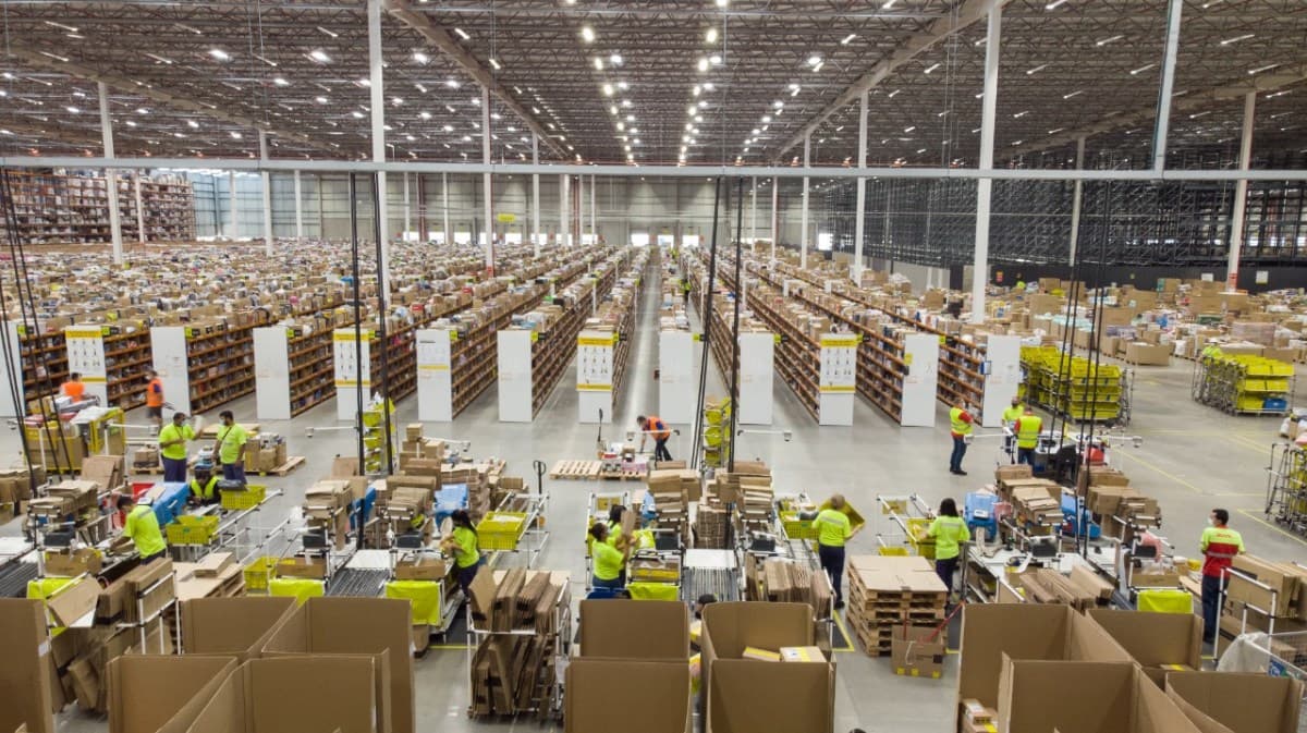 Reforma tributária pode alterar localização de centros de distribuição no Brasil