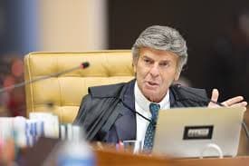 Luiz Fux dá prazo de 10 dias para Senado se manifestar sobre denúncias