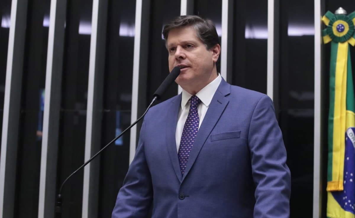 MDB apoia candidatura de Flávio Bolsonaro com 17 diretórios estaduais