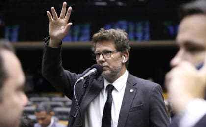 Mário Frias defende agenda oficial após cobrança do STF