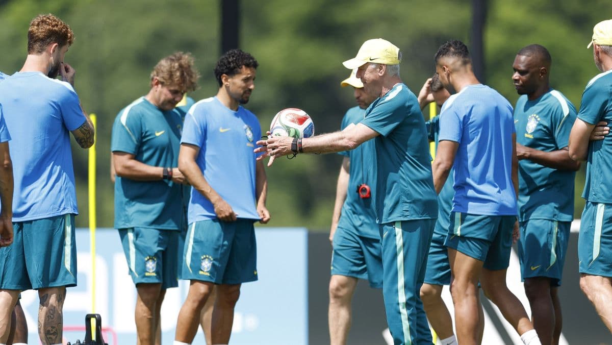 Brasil realiza treino fechado antes da segunda rodada do Mundial