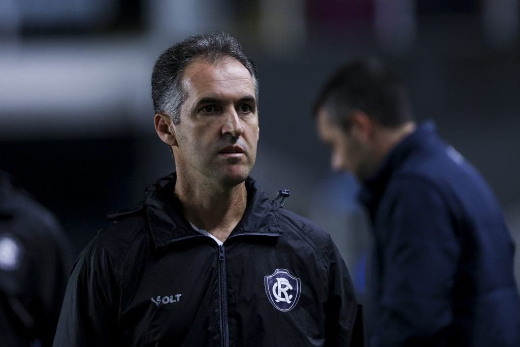 Remo demite o técnico Léo Condé após derrota para o Bahia
