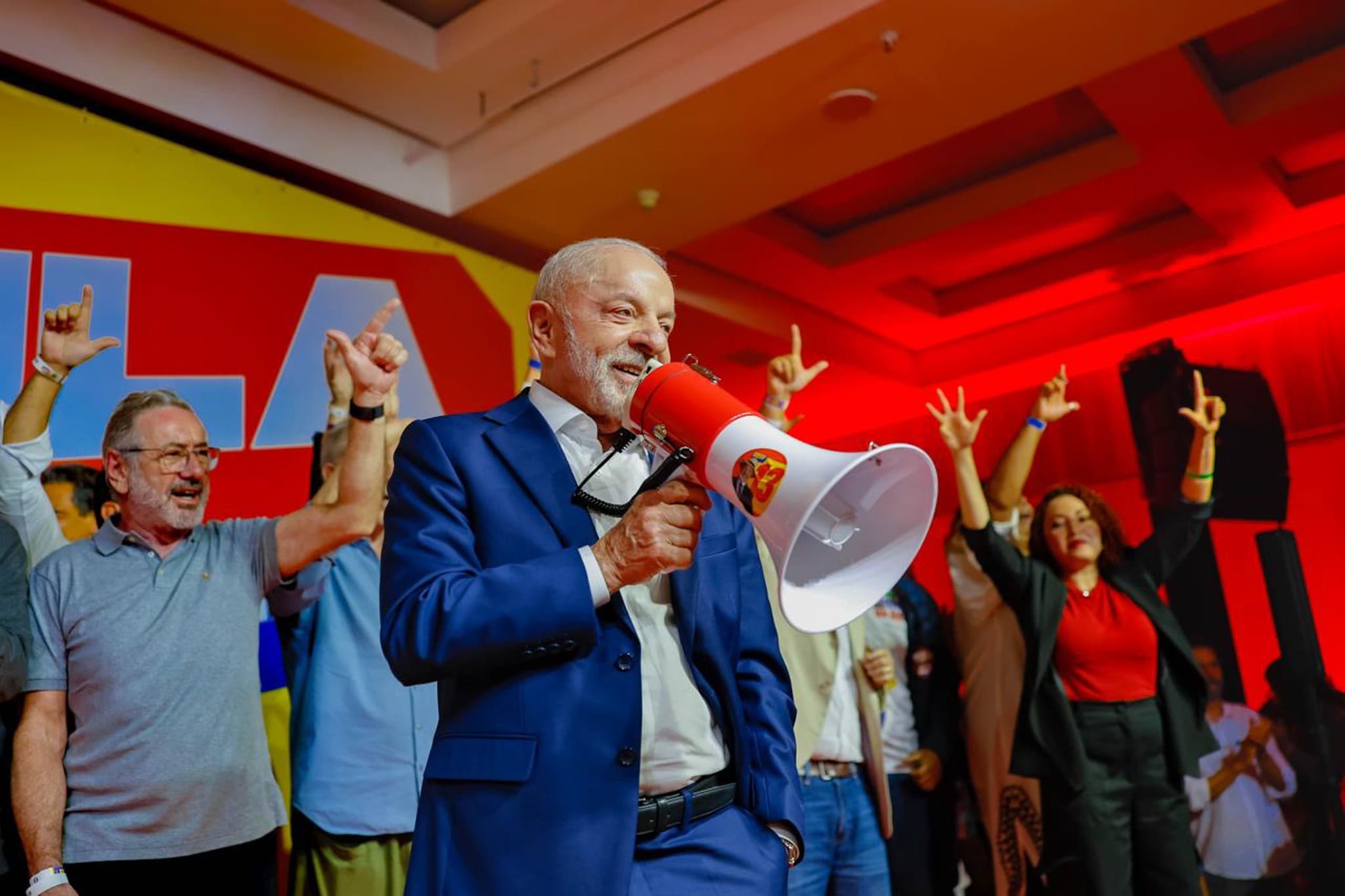 Pesquisa Datafolha mostra desaprovação estável do governo Lula