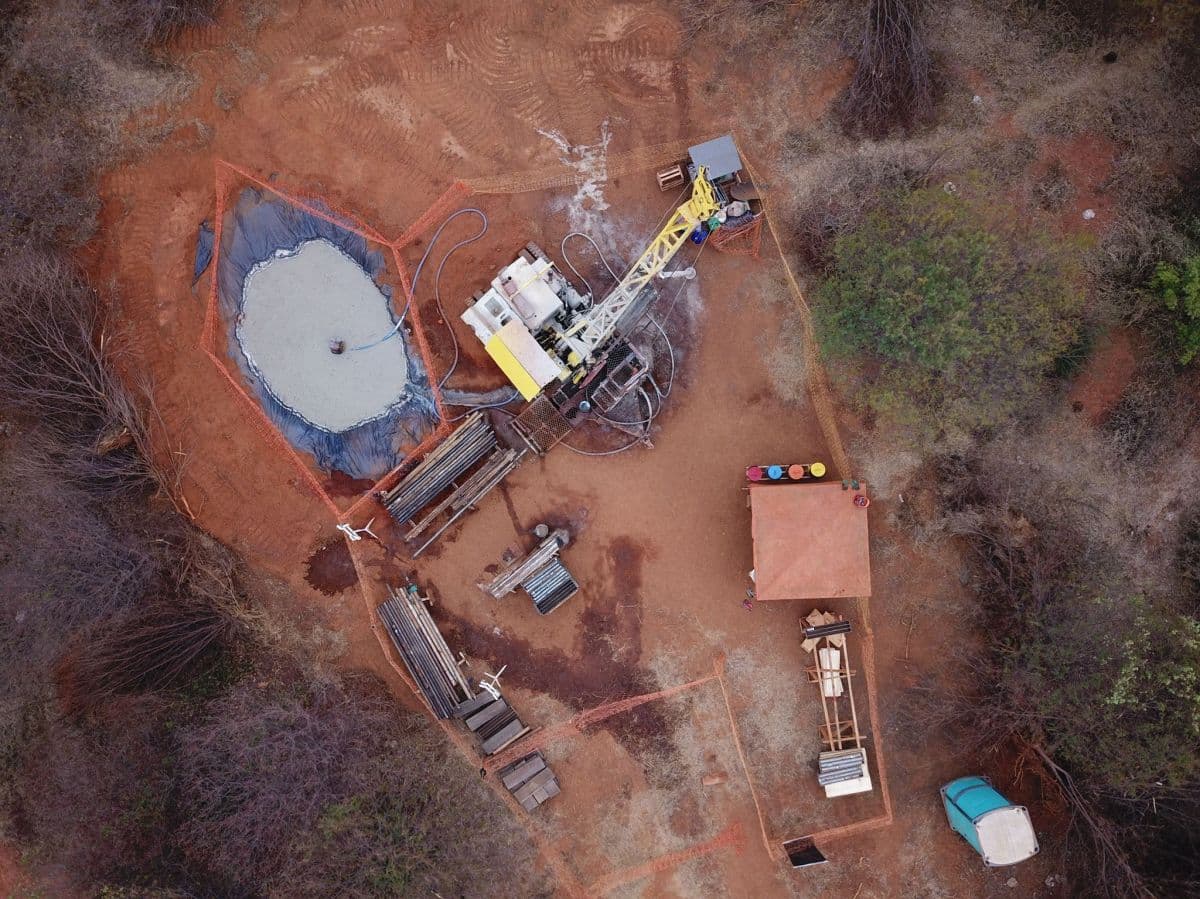 Executivos da Lithium Ionic se afastam amid acusação de fraude