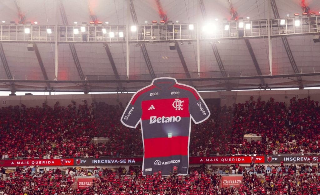 Flamengo pode estampar mensagem de protesto em jogo contra o Santos