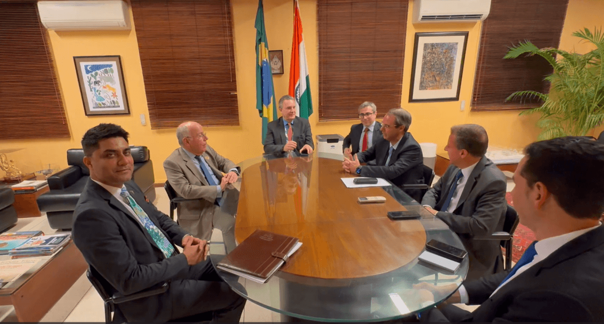 Ministro Mauro Vieira busca fortalecer laços do Brasil com a Asean