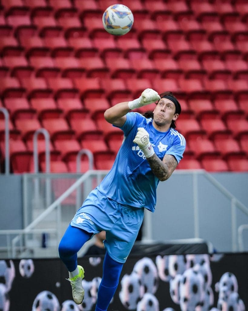 Cássio, ex-goleiro do Corinthians, fala sobre luta contra alcoolismo
