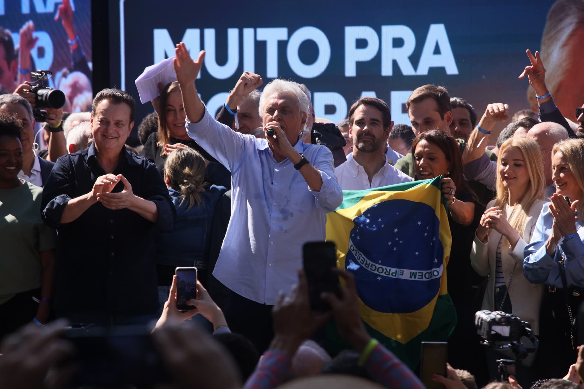Caiado critica Lula e Flávio em convenção do PSD em SP