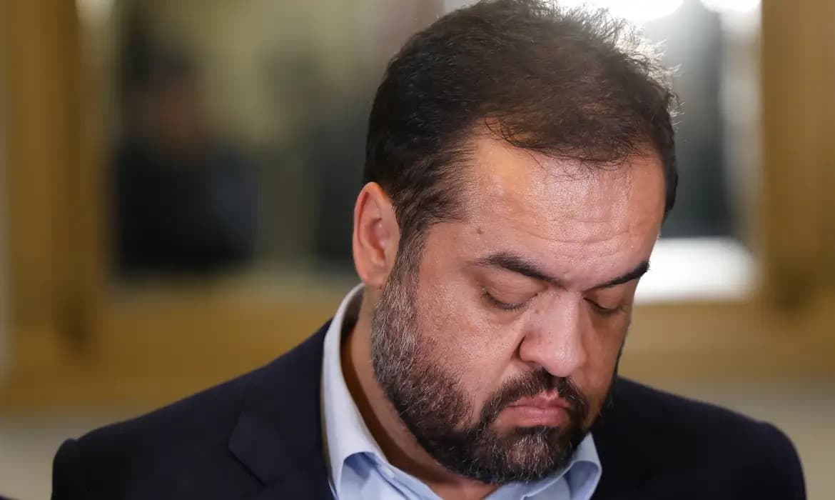 Cláudio Castro é investigado pela PF no caso Refit