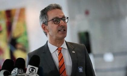 Zema propõe reforma da Previdência sem aumento real para aposentados