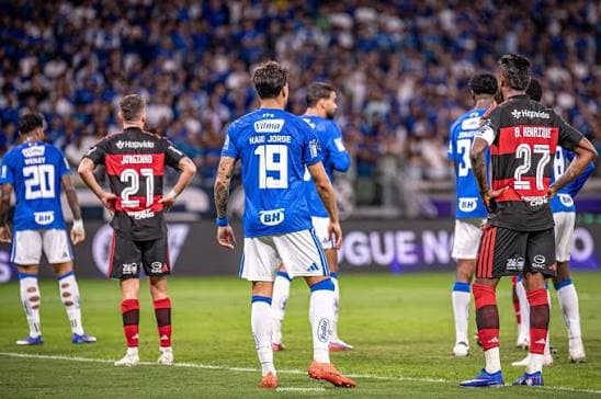 Cruzeiro liga alerta após queda na Libertadores e mira reação na temporada
