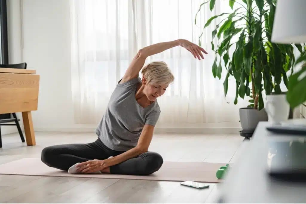 Yoga combate estresse e ansiedade em meio a desafios diários