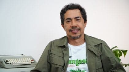 Pupillo lança álbum solo e resgata raízes da música brasileira