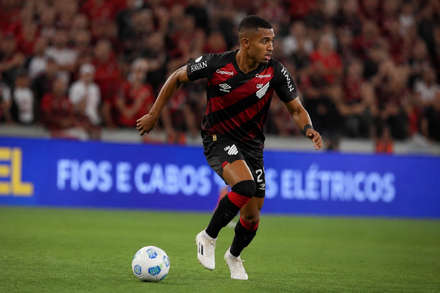 Athletico-PR aciona Procon e MP por preços de ingressos antes do Atletiba