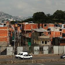 Alerta sobre a Abstenção: Desafios na Votação nas Comunidades de Favela
