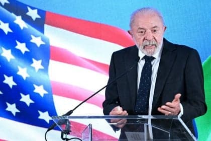 Lula critica Flávio Bolsonaro por carta a EUA sobre tarifas