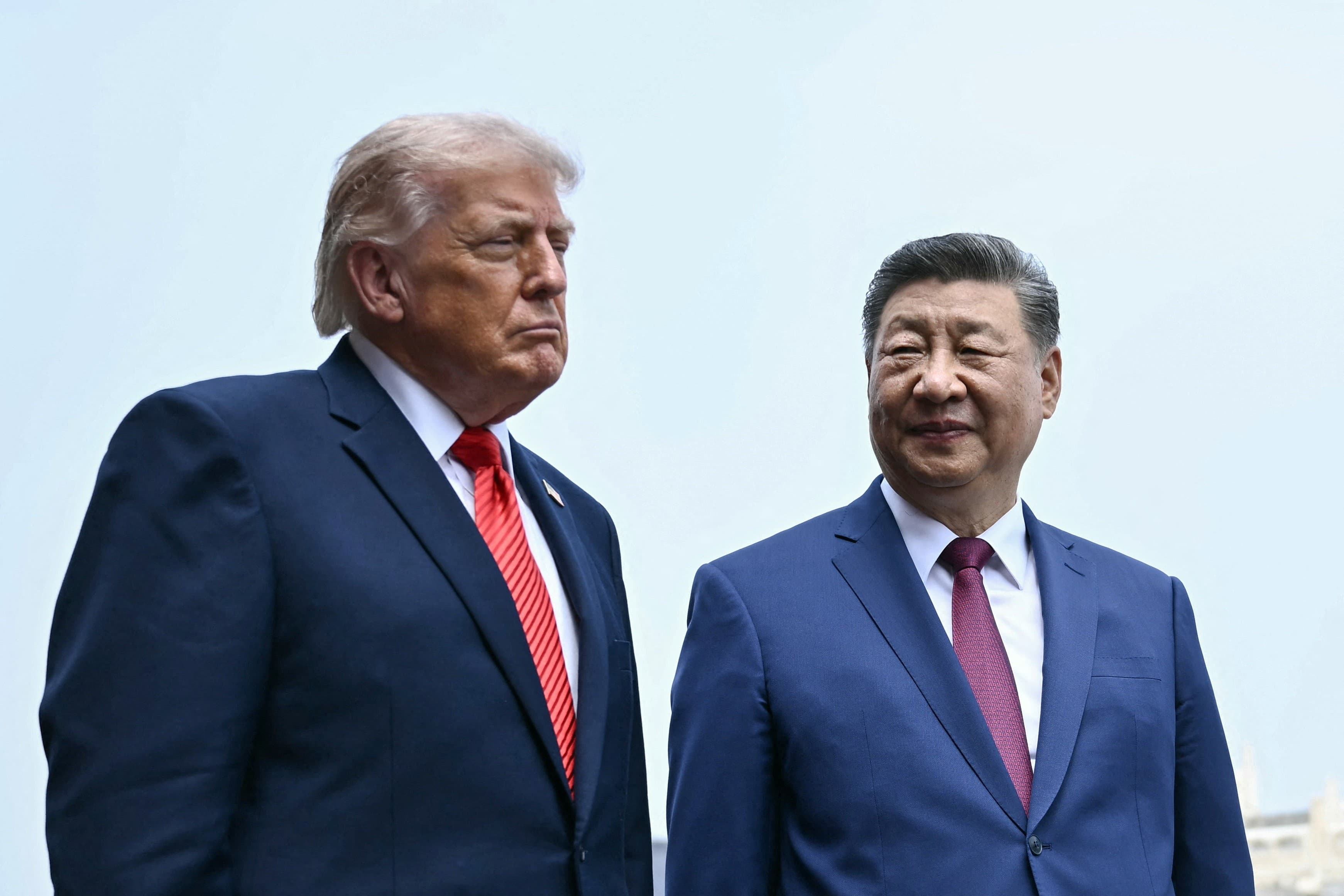 Trump anuncia compra de 200 aviões pela China em encontro com Xi