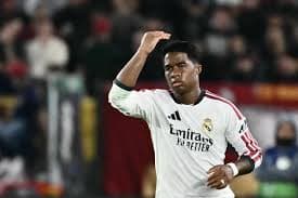 Endrick tem chance de brilhar no Real Madrid após suspensão de Vini Jr.
