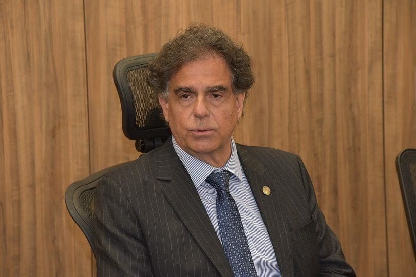 Luiz Philippe defende decisões judiciais com segurança jurídica