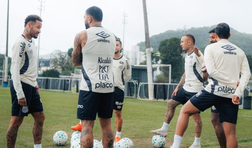 Santos se prepara para enfrentar o Flamengo com mudanças na escalação