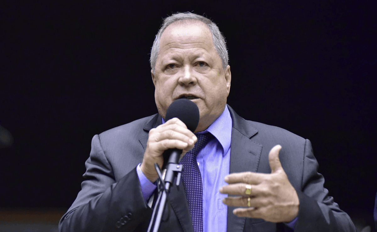 Chiquinho Brazão é alvo de operação da PF por desvio de verba