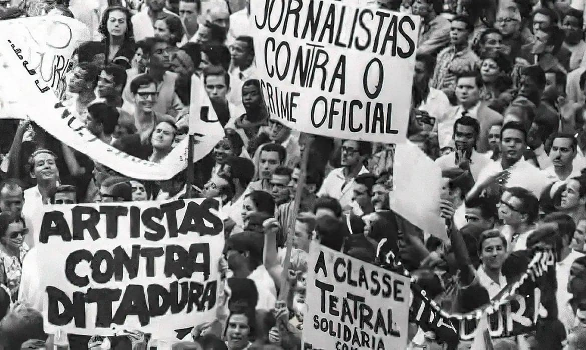 Municípios gaúchos mudam nomes de vias e escola ligada a militares