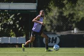 Galo em busca de reforço: zagueiro Alexsander é alvo do Atlético-MG
