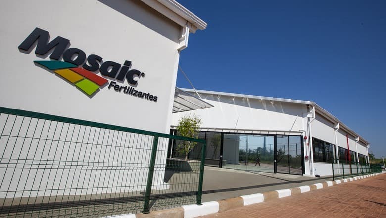 Mosaic reduz operações no Brasil com crise de enxofre