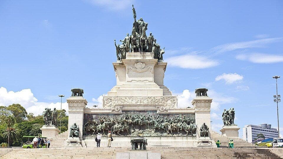 Cripta Imperial é reaberta em São Paulo com nova exposição